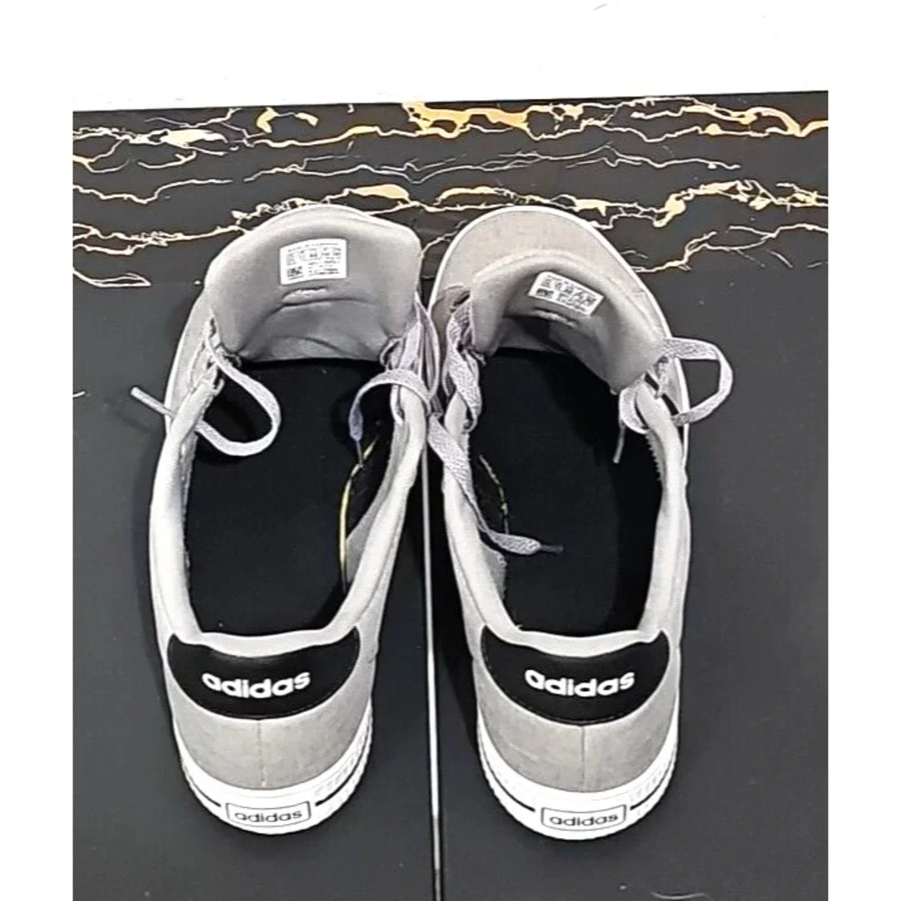 Adidas Daily 3.0 Skateboarding Shoes Men Athletic Sneakers Grey White FW3270 New